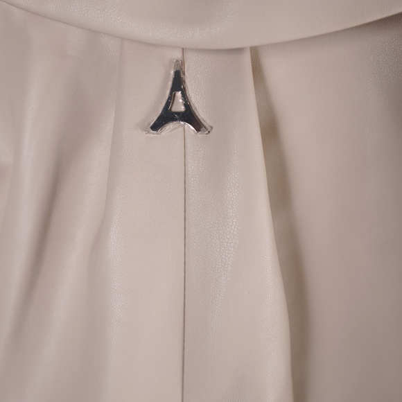 Manière De Voir Cream Faux Leather Cropped Jacket (NWT) - Picture 2 of 7